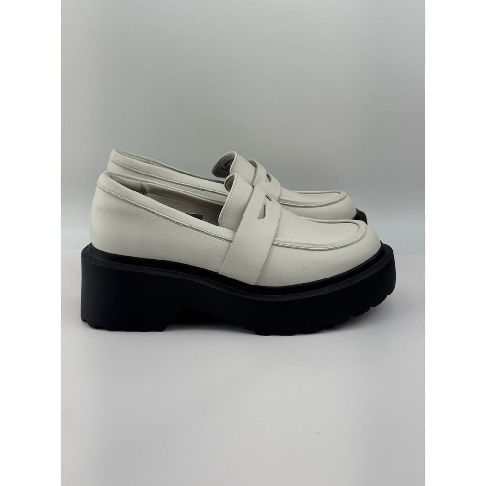 Wild Fable Women Slip-On Loafer Platform Low Heel Leather Memory Foam Size 8 - Picture 1 of 10